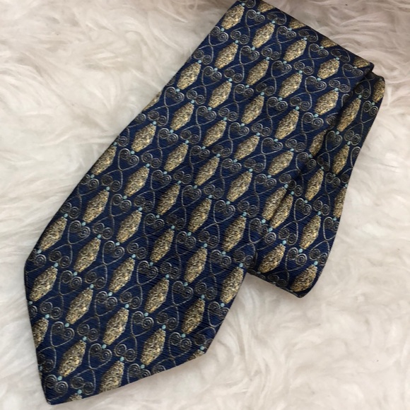 🆕 Valentino Italy Silk Tie - Picture 2 of 8
